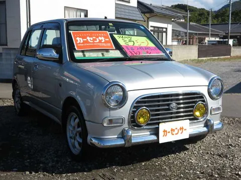 Daihatsu Mira Gino