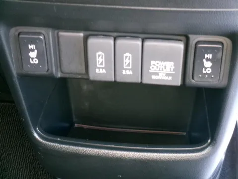 Honda N-BOX Slash
