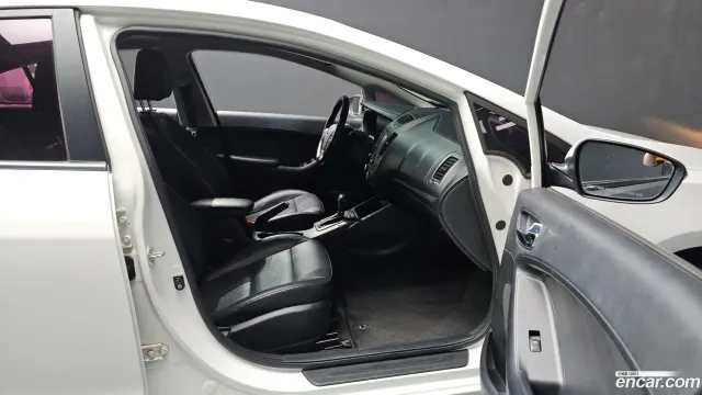 Kia Cerato (K3)