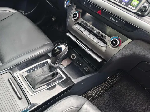 Hyundai Mistra