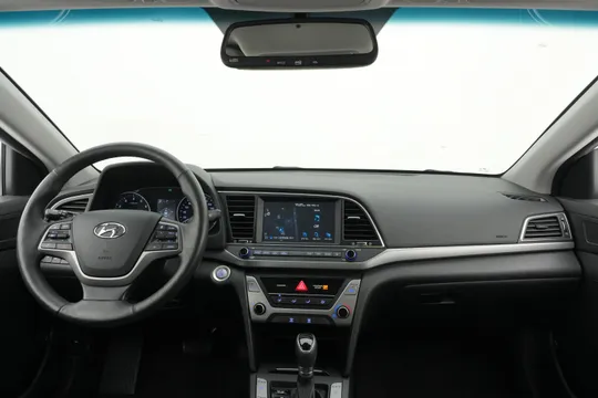 Hyundai Elantra (Avante)