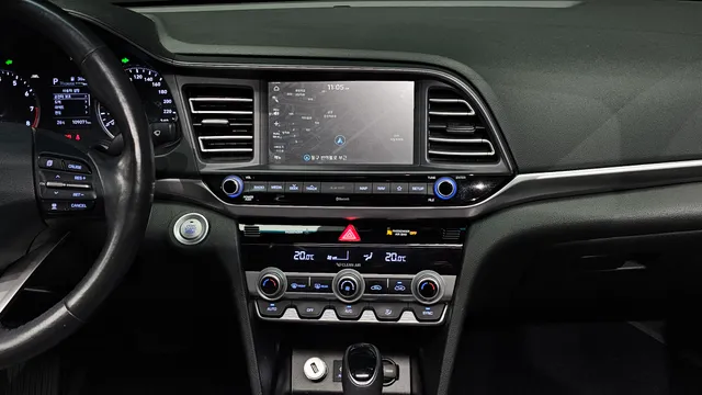 Hyundai Elantra (Avante)