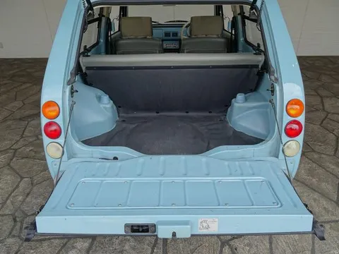Nissan Pao
