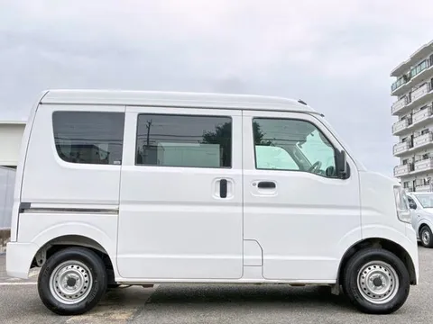 Nissan Clipper