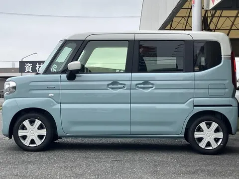 Suzuki Spacia