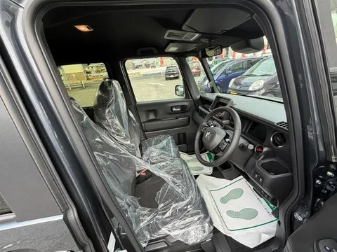 Honda N-BOX Custom