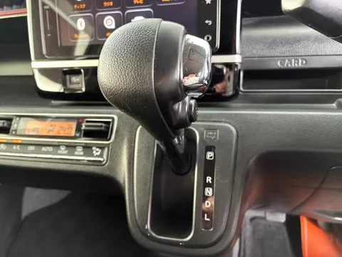 Suzuki Wagon R Stingray