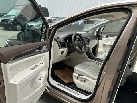 Volkswagen Viloran