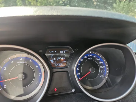 Hyundai Elantra (Avante)