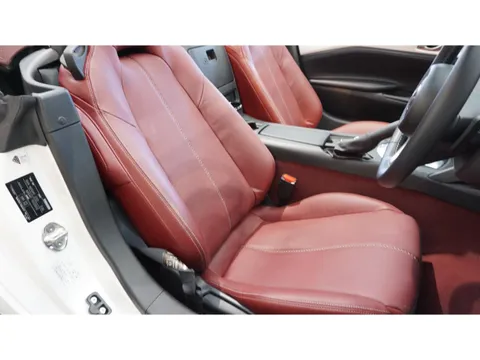 Mazda MX-5 (Roadster)