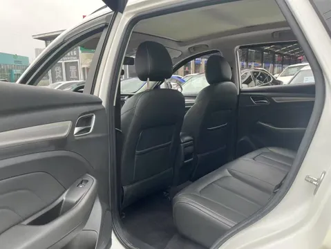 Roewe RX3