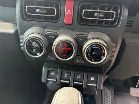 Suzuki Jimny Sierra