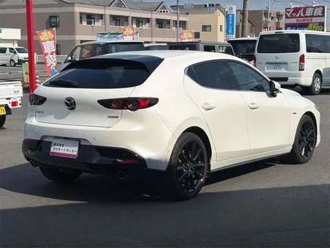 Mazda MAZDA3 Fastback