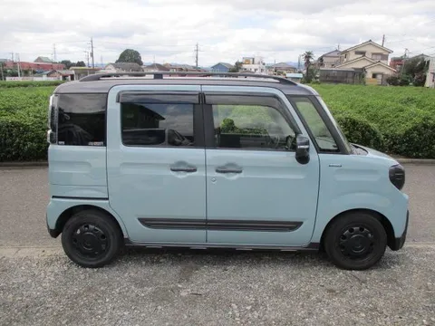 Suzuki Spacia Gear