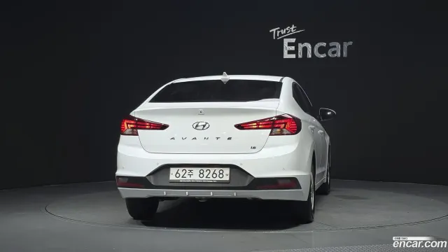 Hyundai Elantra (Avante)