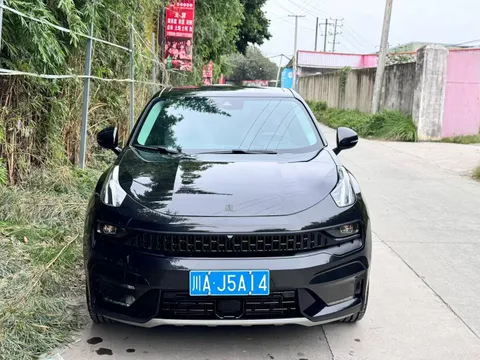 Lynk & Co 05
