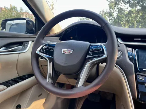 Cadillac XTS