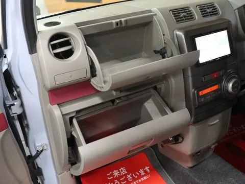 Toyota Pixis Space
