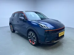 Lynk & Co 06