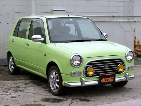 Daihatsu Mira Gino