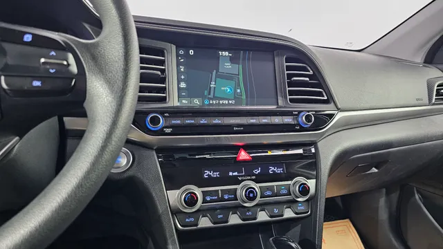 Hyundai Elantra (Avante)