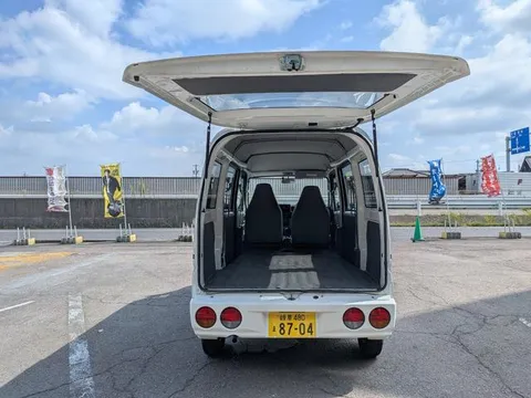 Mitsubishi Minicab Van