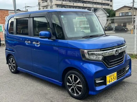 Honda N-BOX Custom