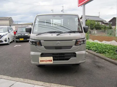 Nissan Clipper Truck