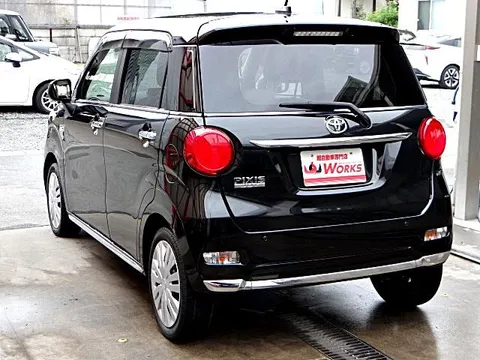 Toyota Pixis Joy