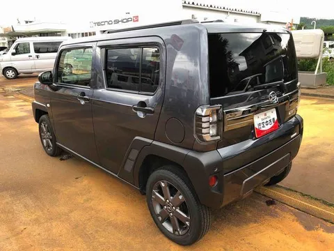 Daihatsu Taft