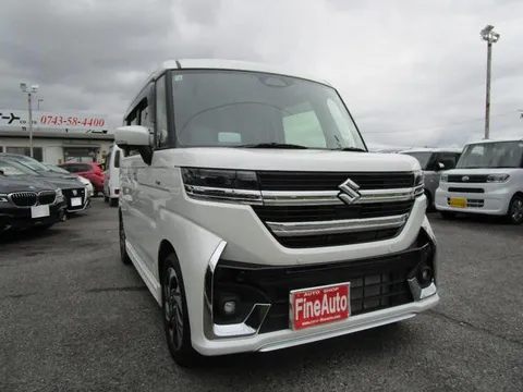 Suzuki Spacia Custom