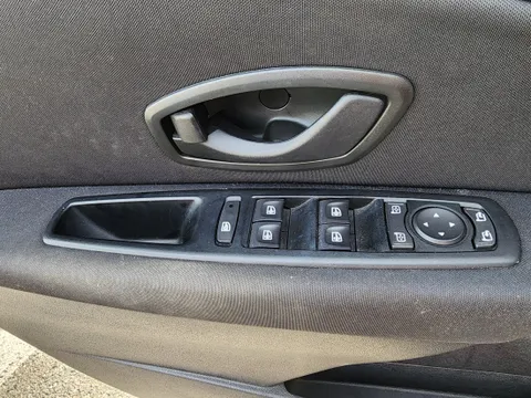 Renault SM3