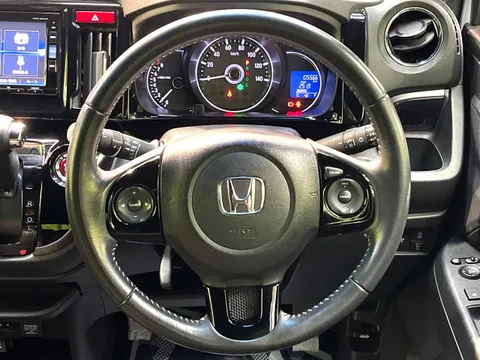Honda N-WGN Custom