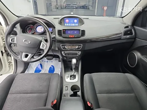 Renault SM3