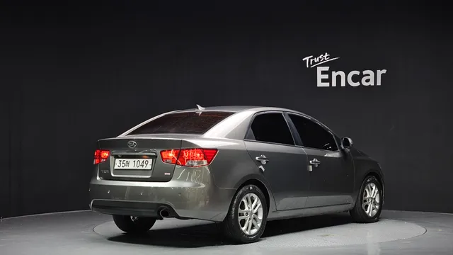 Kia Cerato (Forte)