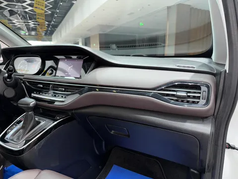 Gac M6