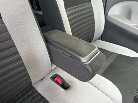 Toyota Pixis Joy