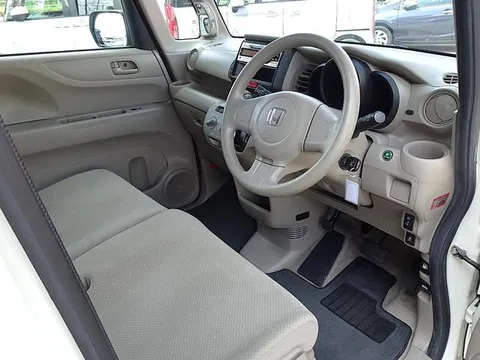 Honda N-BOX Plus