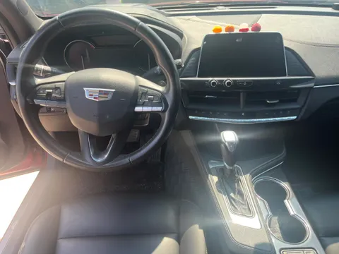 Cadillac CT4