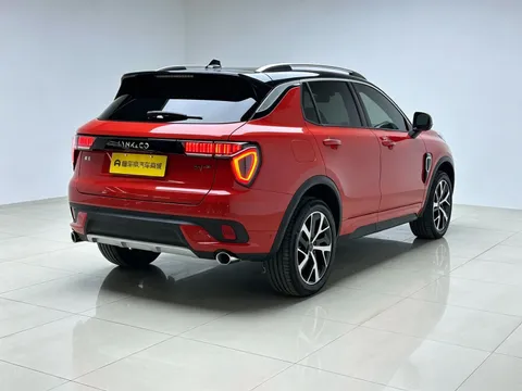 Lynk & Co 01