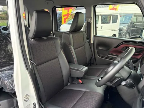 Suzuki Spacia Custom