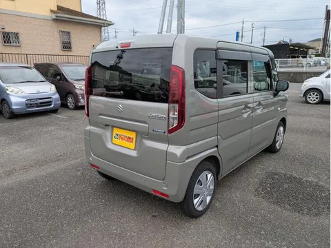 Suzuki Spacia