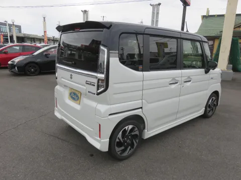 Suzuki Spacia Custom