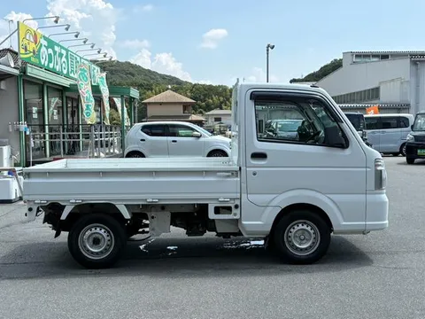 Nissan Clipper Truck
