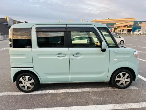 Suzuki Spacia