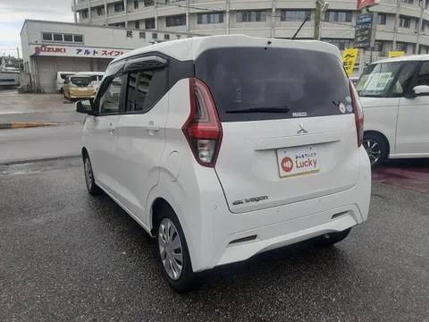 Mitsubishi eK Wagon
