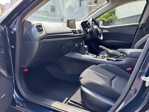 Mazda Axela Sport