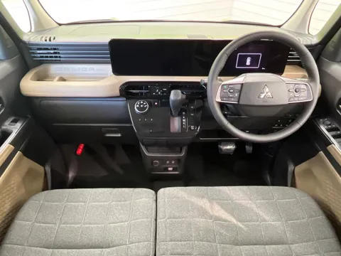 Mitsubishi Delica Mini