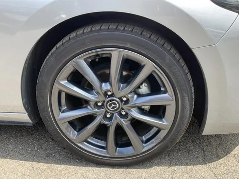 Mazda MAZDA3 Fastback