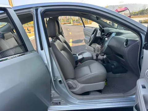 Nissan Sunny